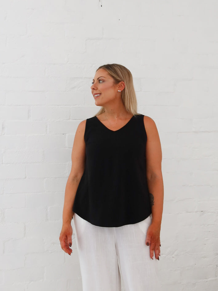 Mia Top- Black