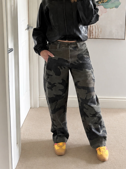 Camo Barrel Jeans