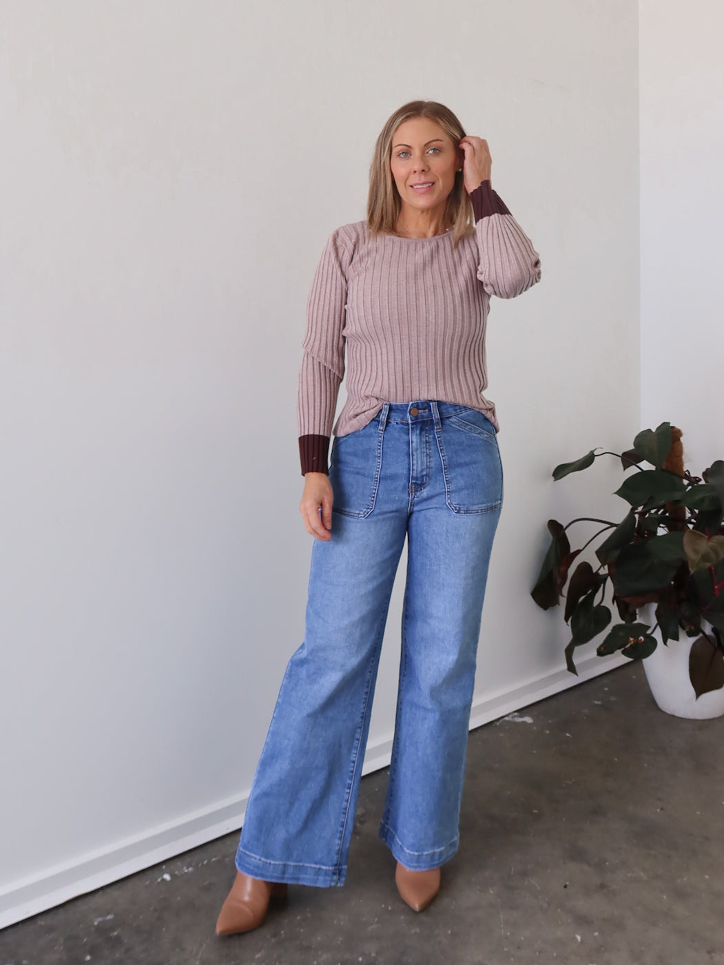 Deandra Knit Top - Mocha