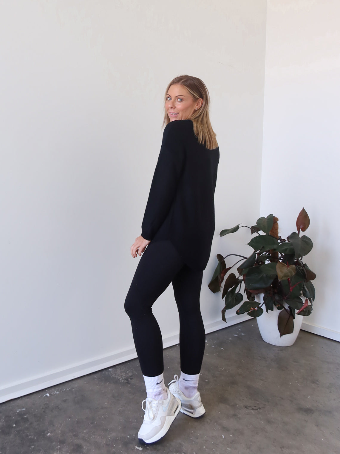 Saxon Knit - Black