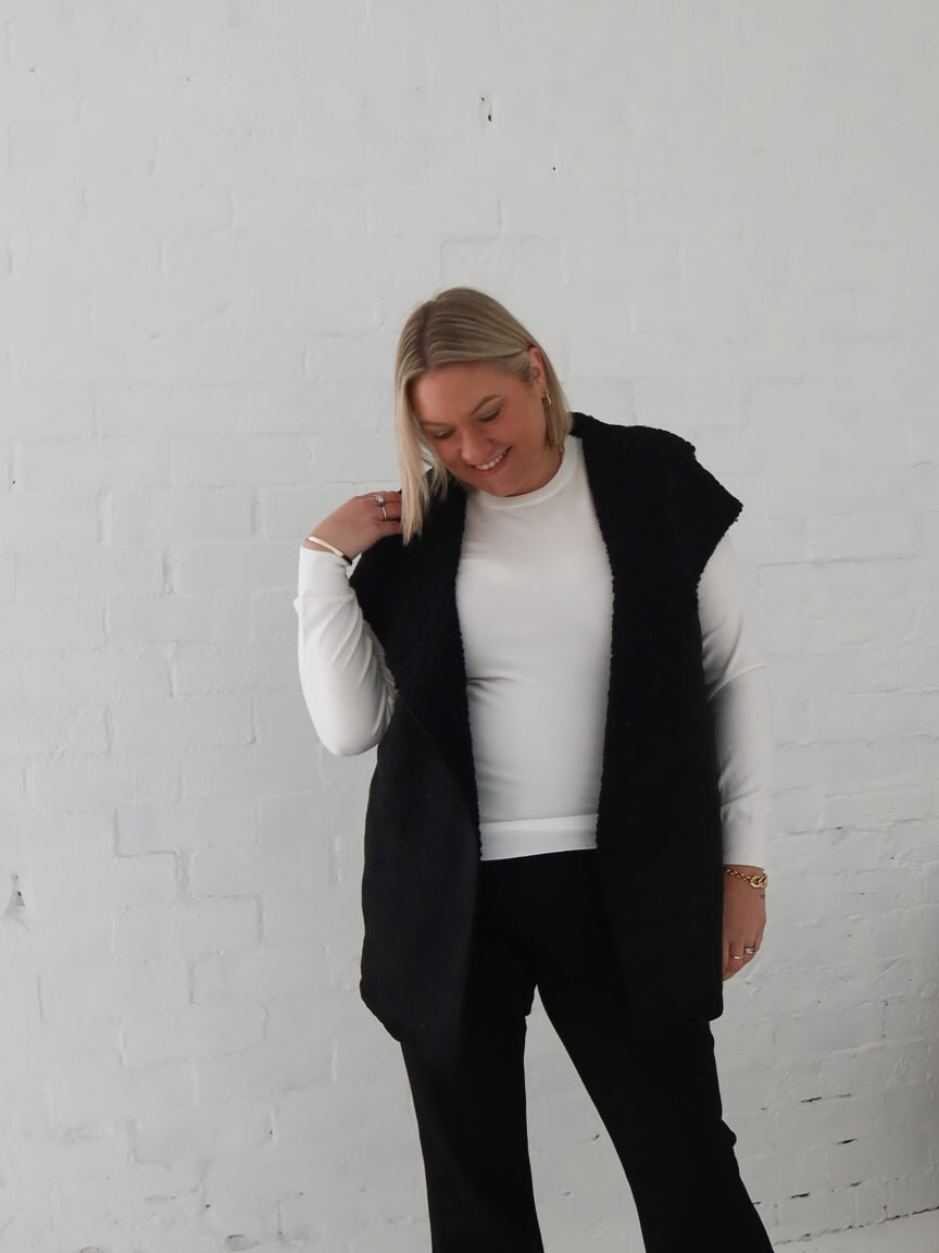 Lana Vest- Black