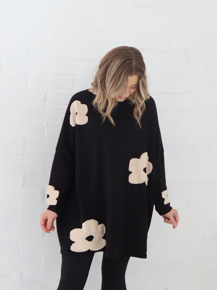 Avery Knit - Black Flower