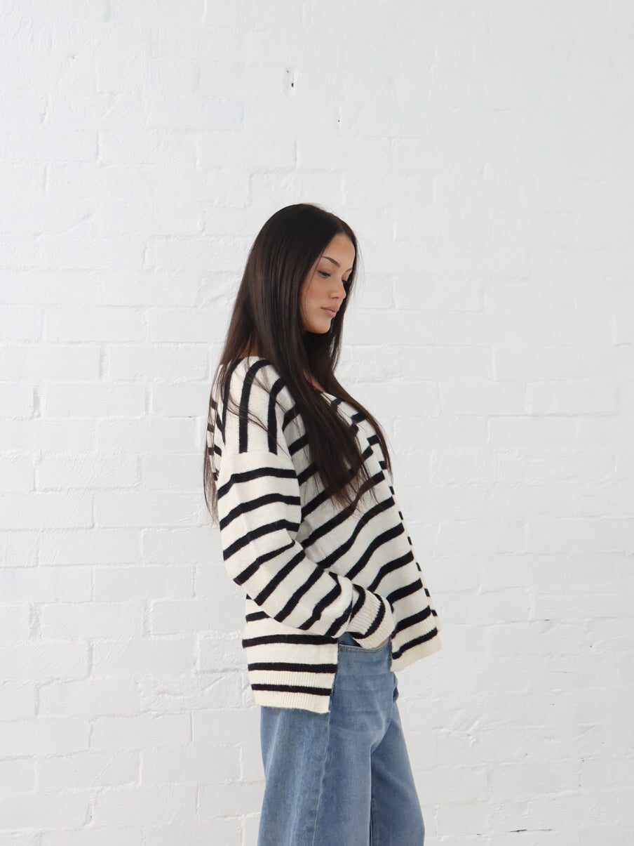 Taryn Knit - Vanilla/Black