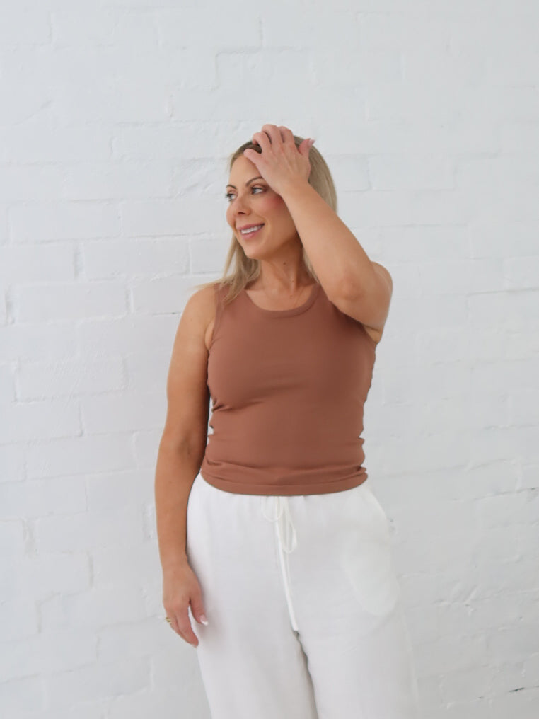 Mila Tank- Caramel