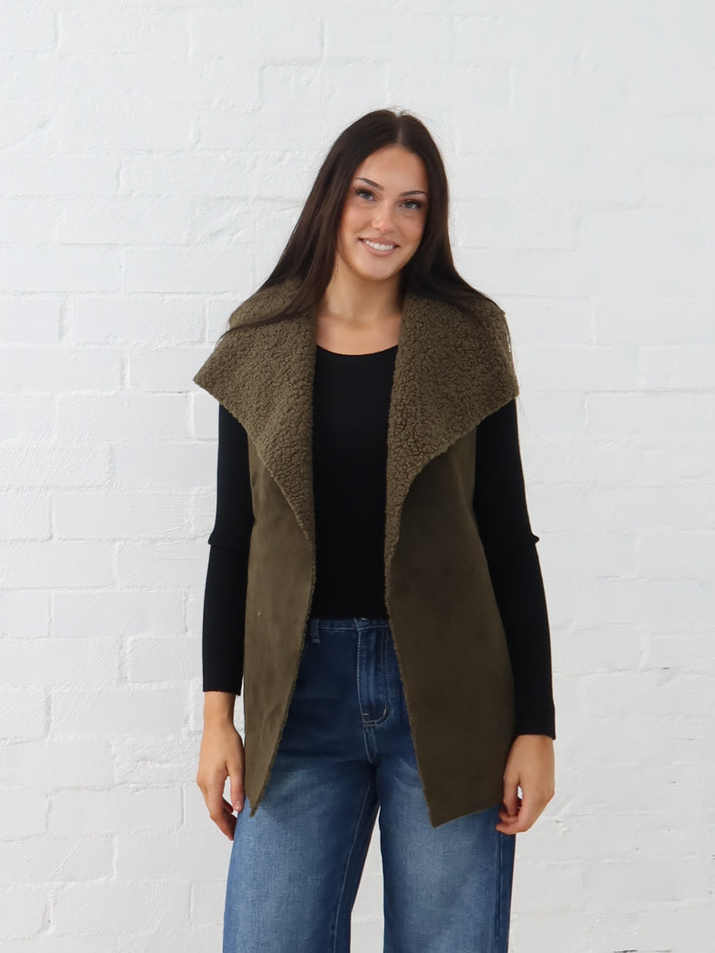 Lana Vest- Green Moss
