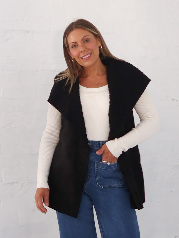 Lana Vest- Black