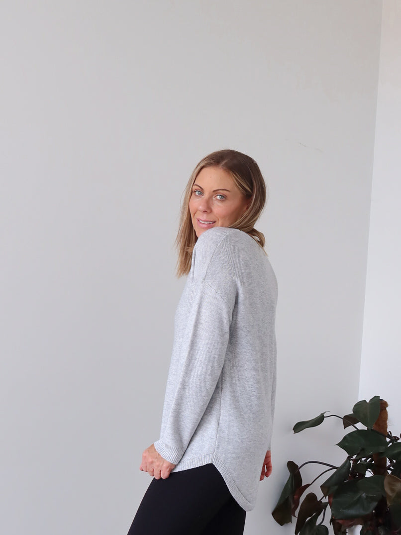 Saxon Knit - Grey