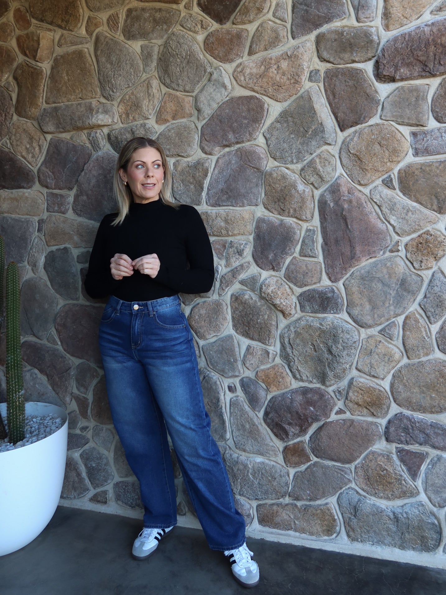 Atlas Barrel Jeans- Dark