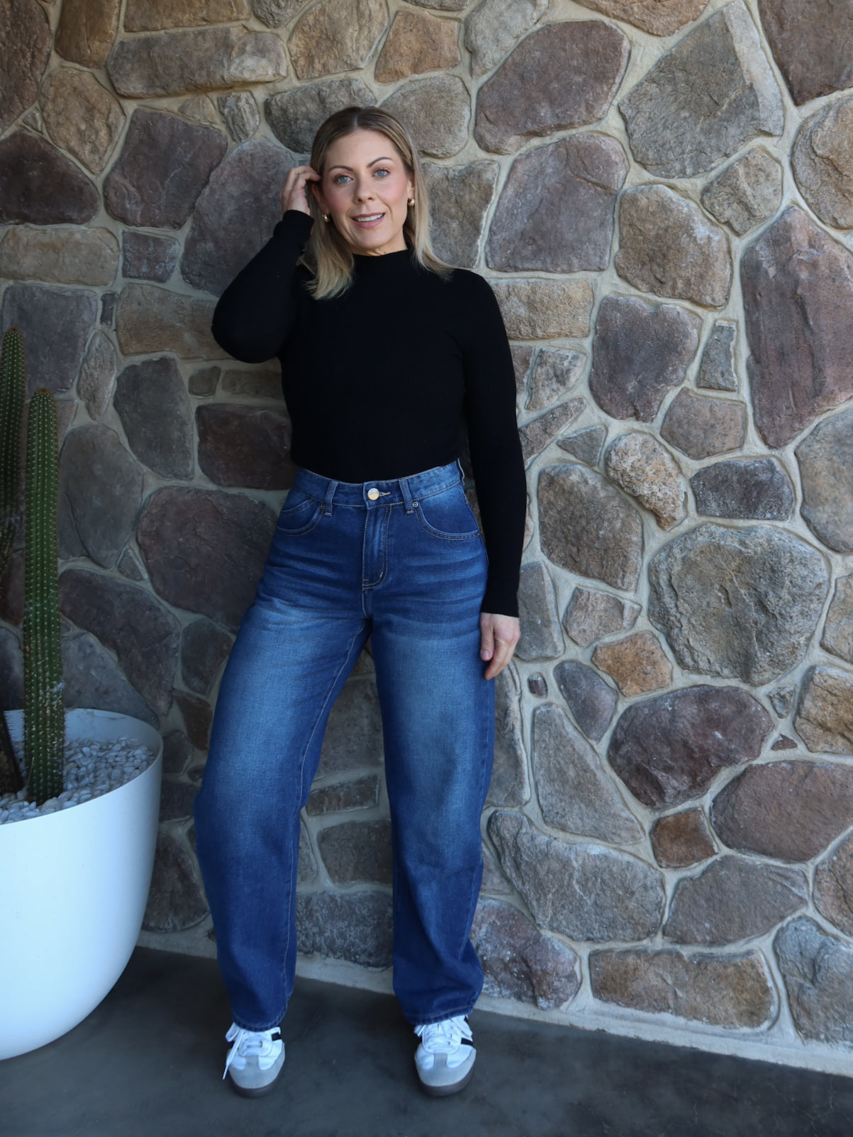 Atlas Barrel Jeans- Dark