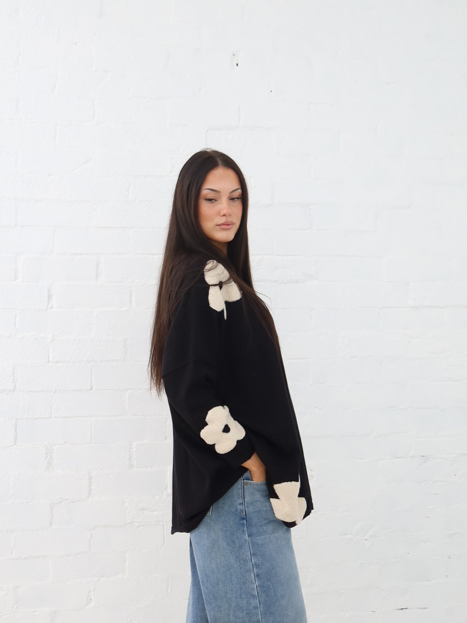Avery Knit - Black Flower