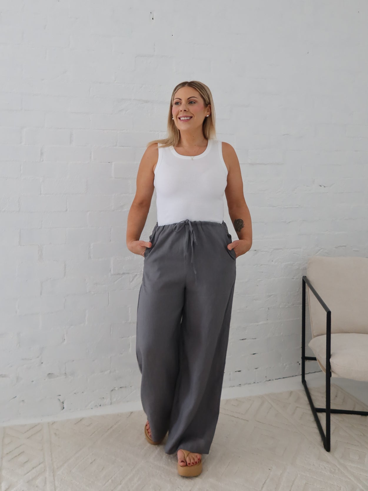 Andie Linen Pants - Grey