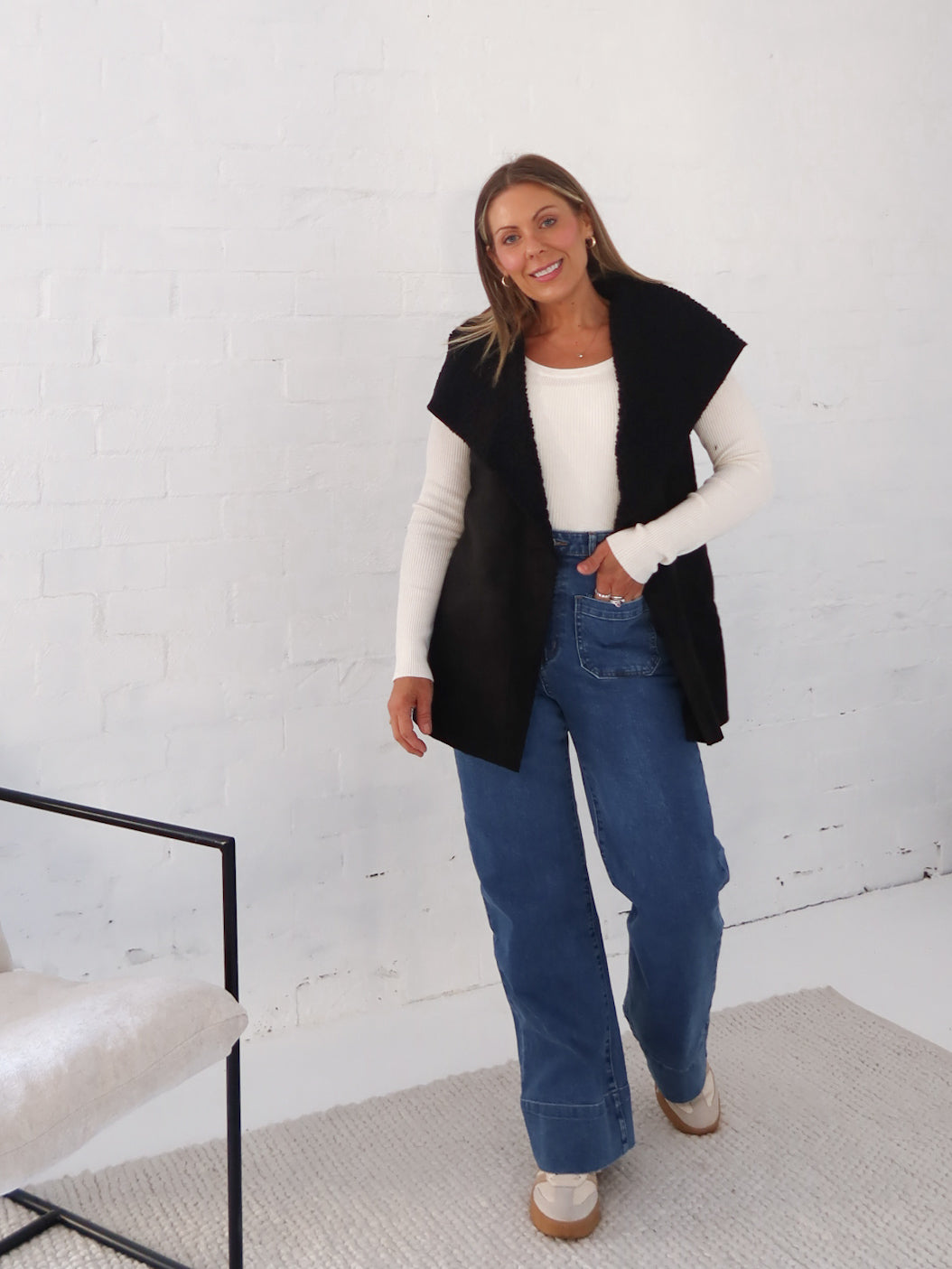 Lana Vest- Black