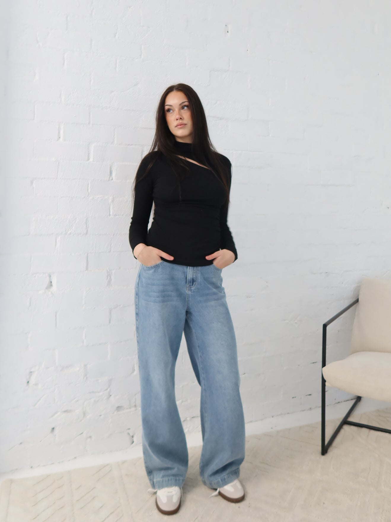Daniella Top- Black