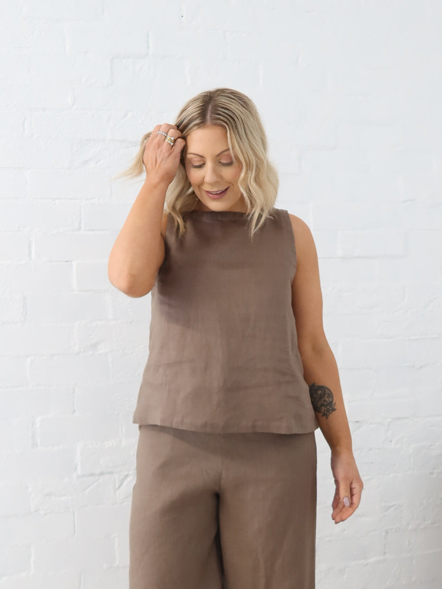 Andie Top- Mocha