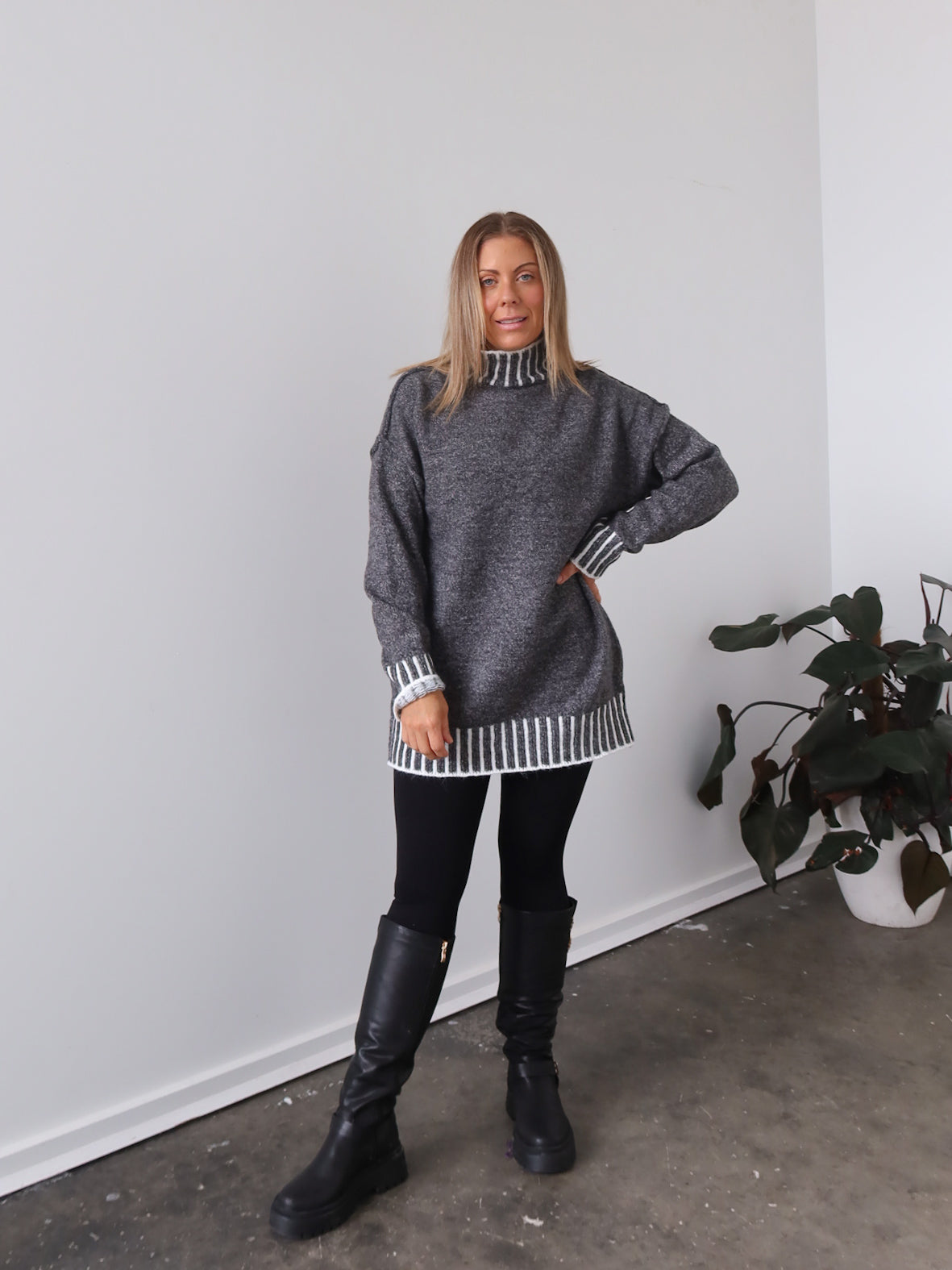 Felicity Knit - Black Fleck