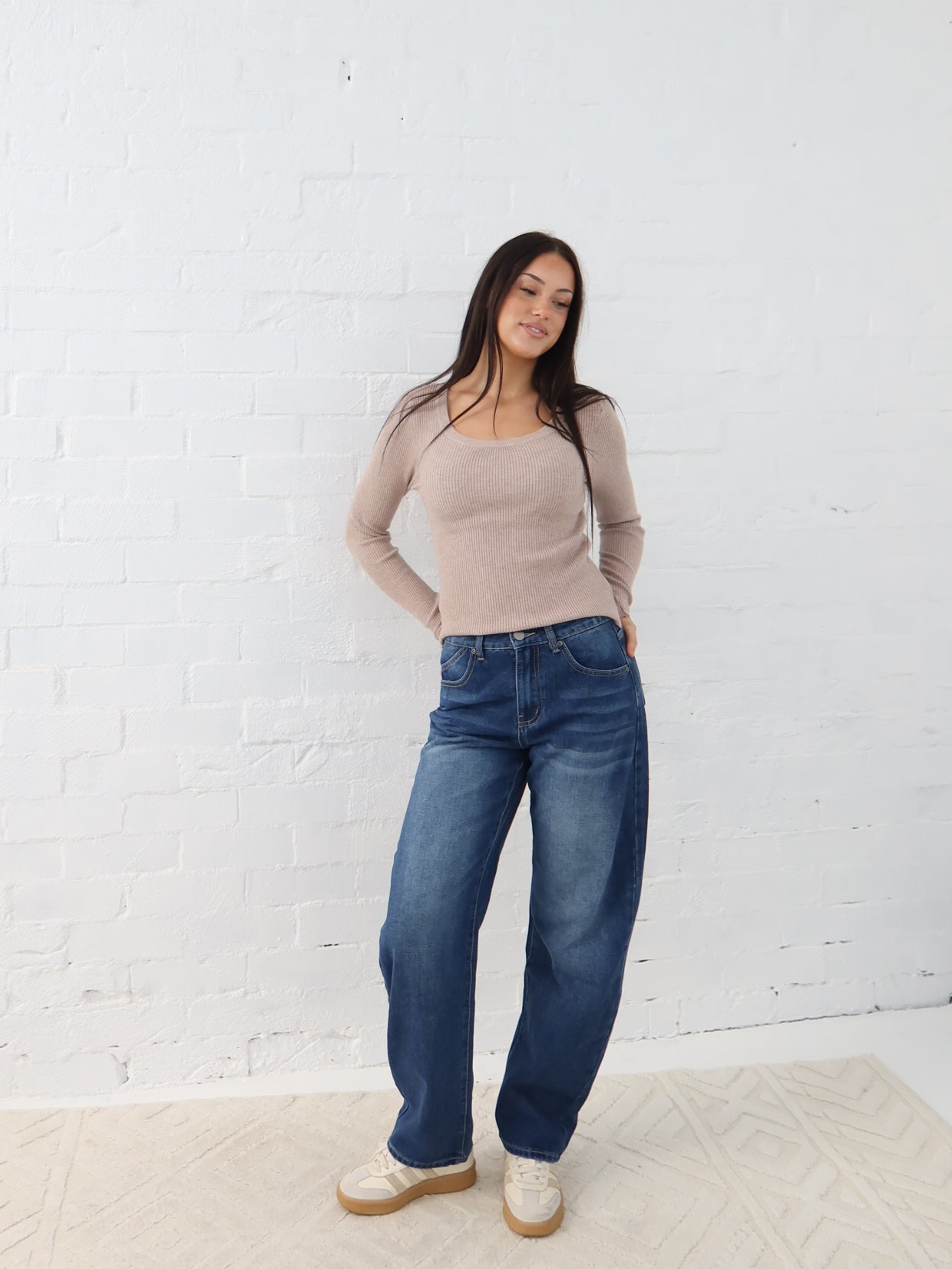 Atlas Barrel Jeans- Dark