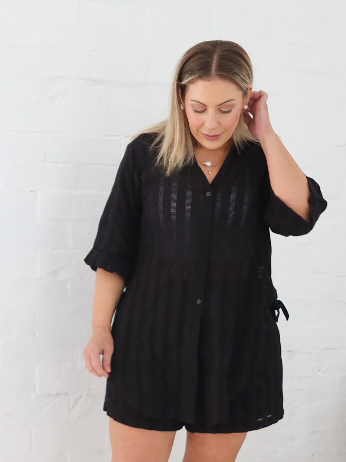 Anika Shorts - Black