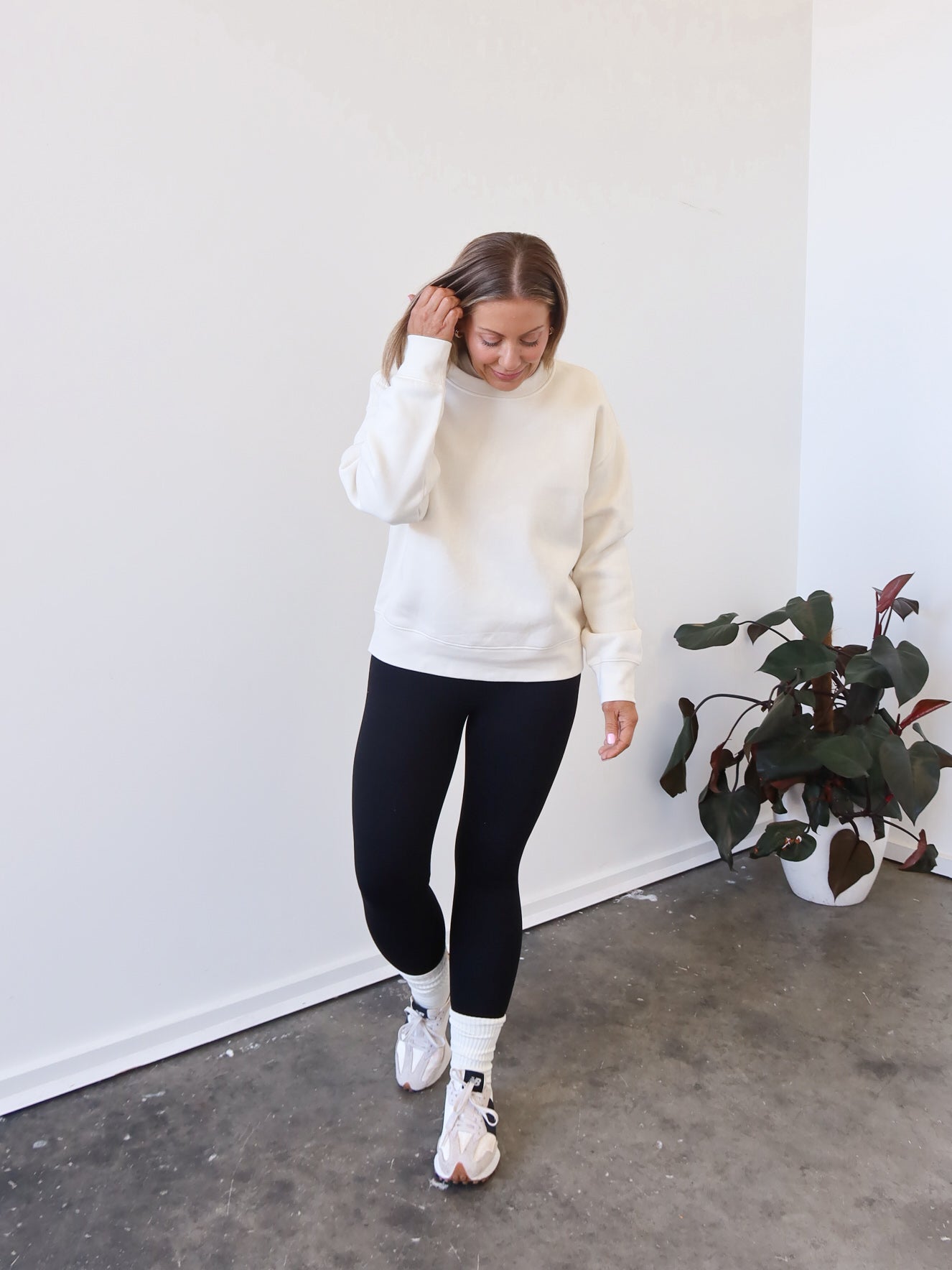 Gracie Relaxed Crew - Ecru