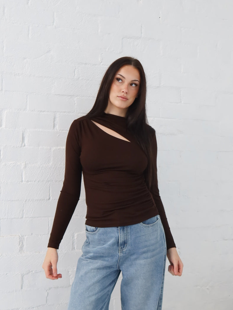 Daniella Top- Chocolate