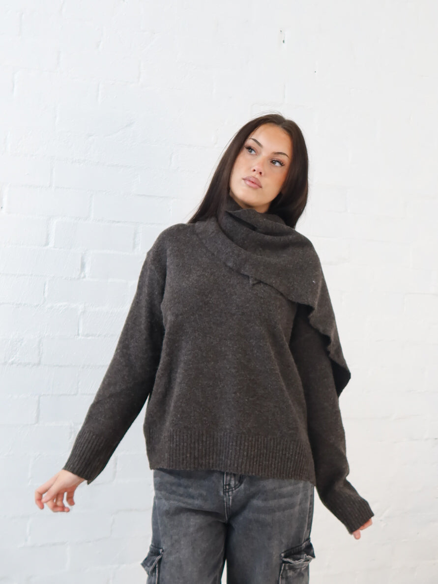 Calvin Scarf Knit- Chocolate