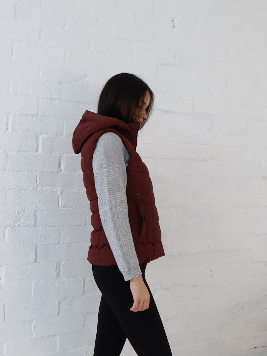 Luna Vest - Burgundy
