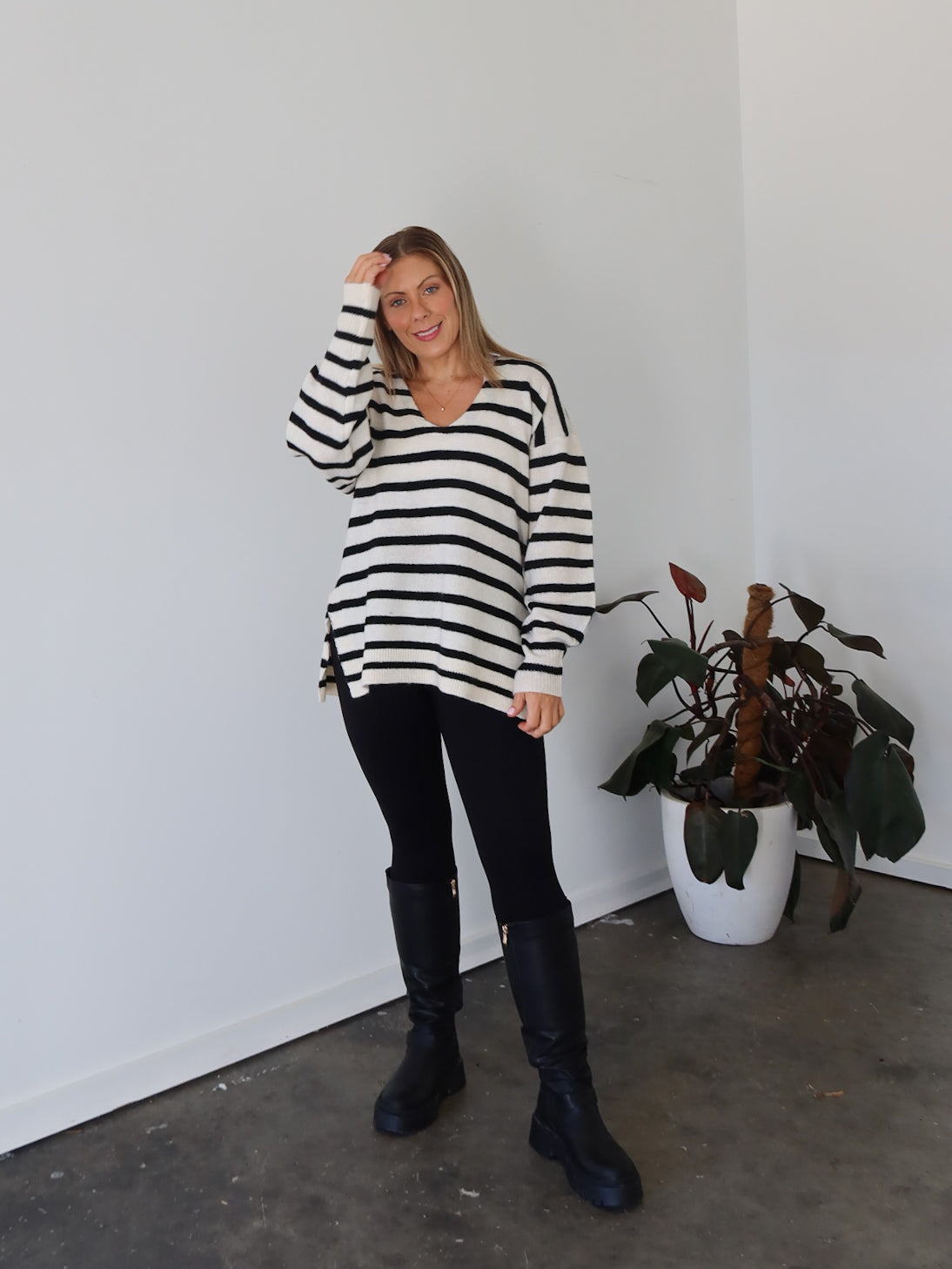 Taryn Knit - Vanilla/Black