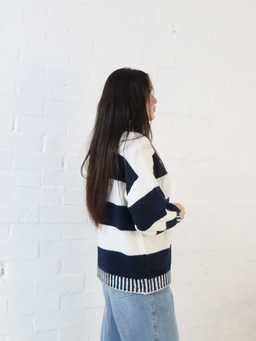 Jenna Knit - Navy/White