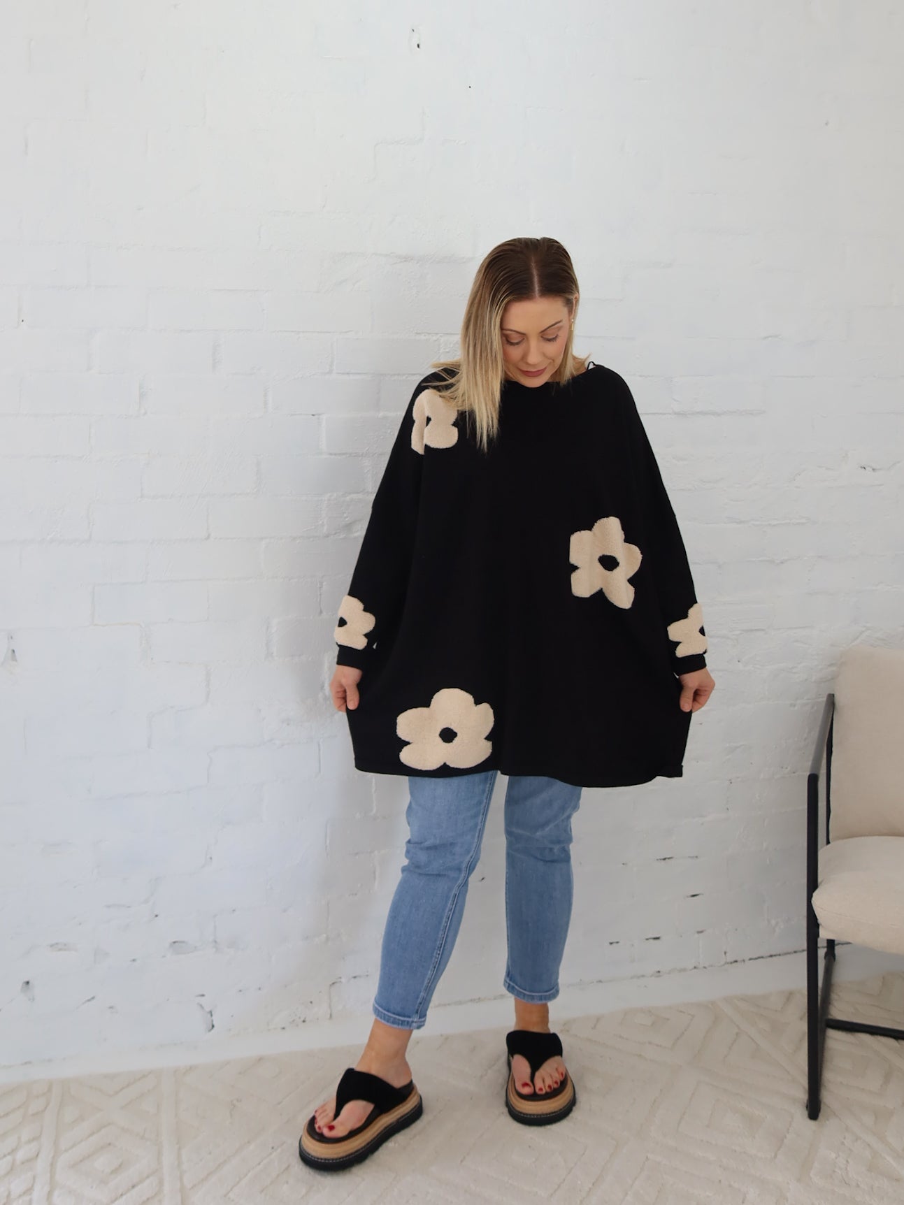 Avery Knit - Black Flower