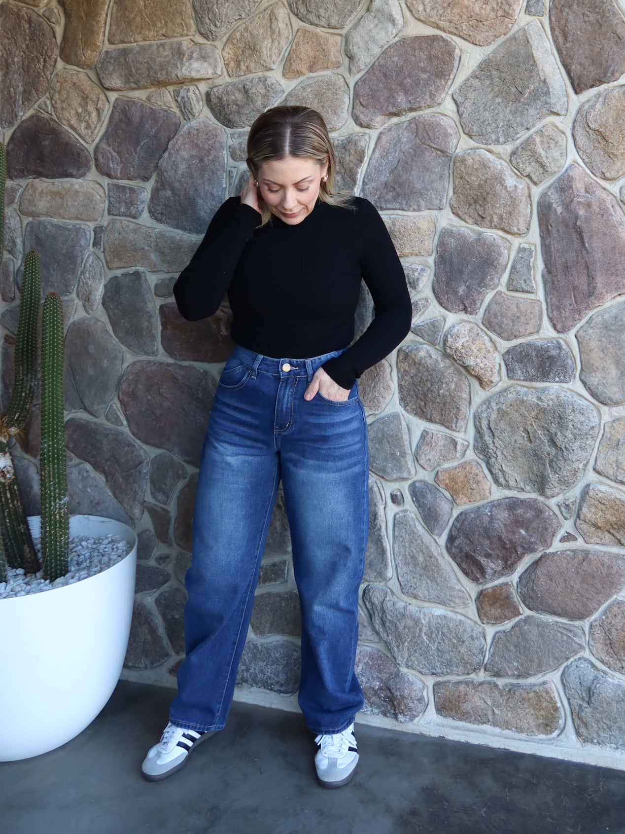 Atlas Barrel Jeans- Dark