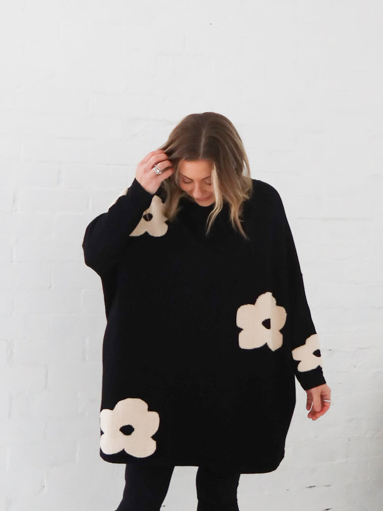Avery Knit - Black Flower
