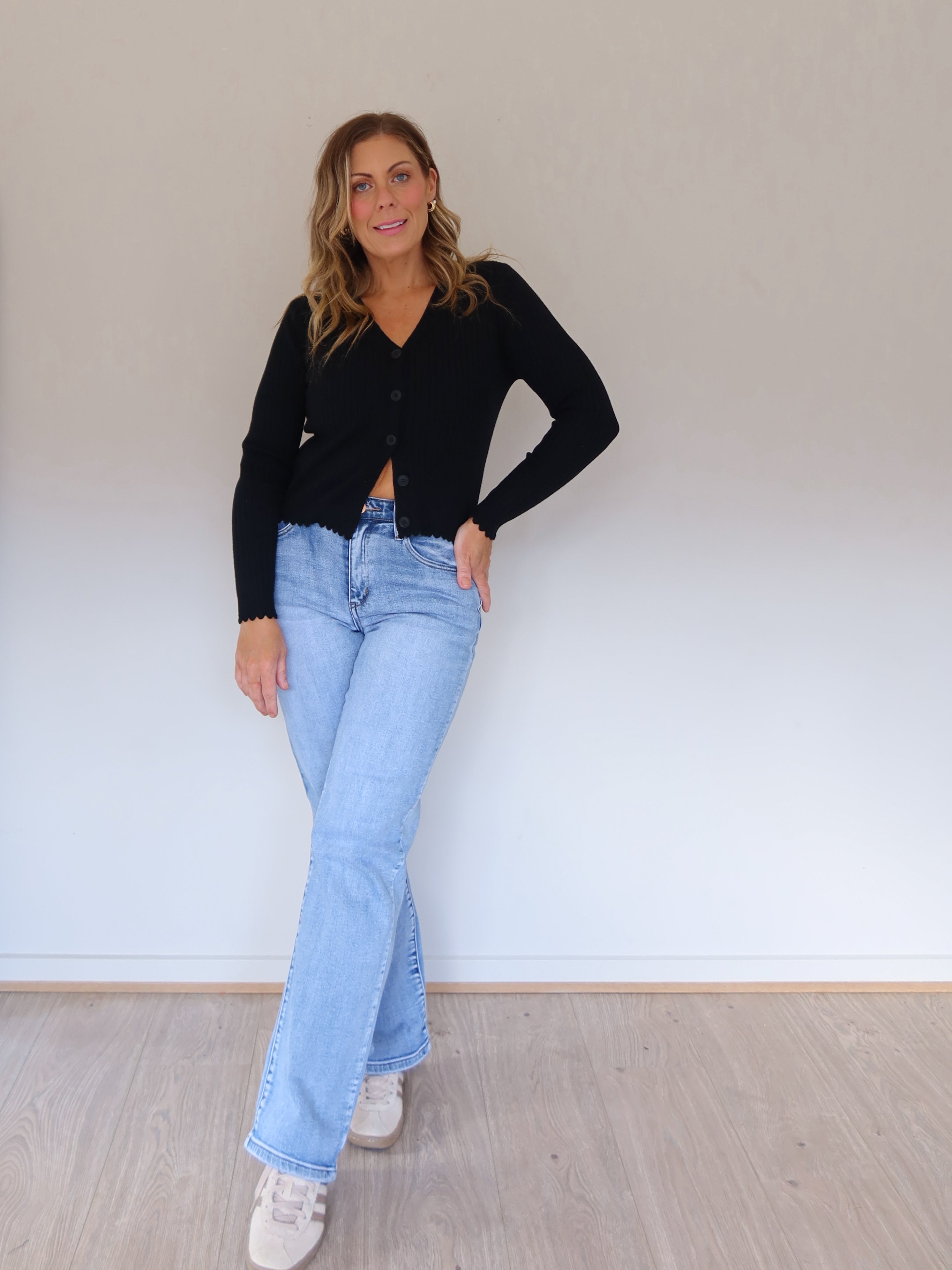 Vivian Cardi - Black