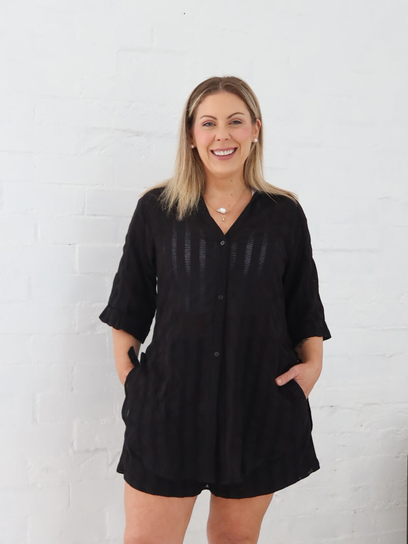 Anika Shorts - Black