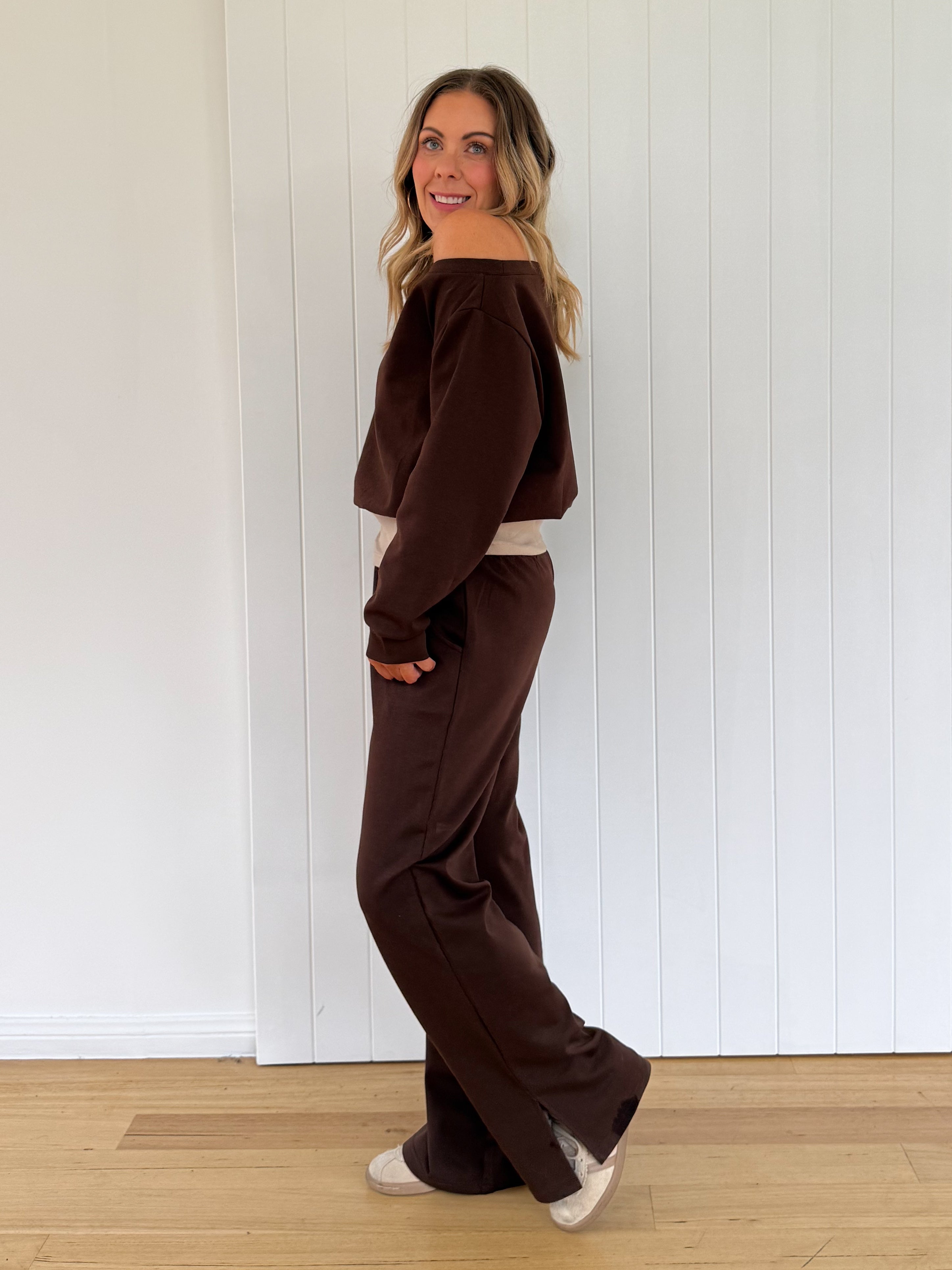 Juni Sweatshirt- Chocolate