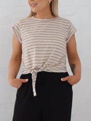 Charm Tee - Beige/Brown