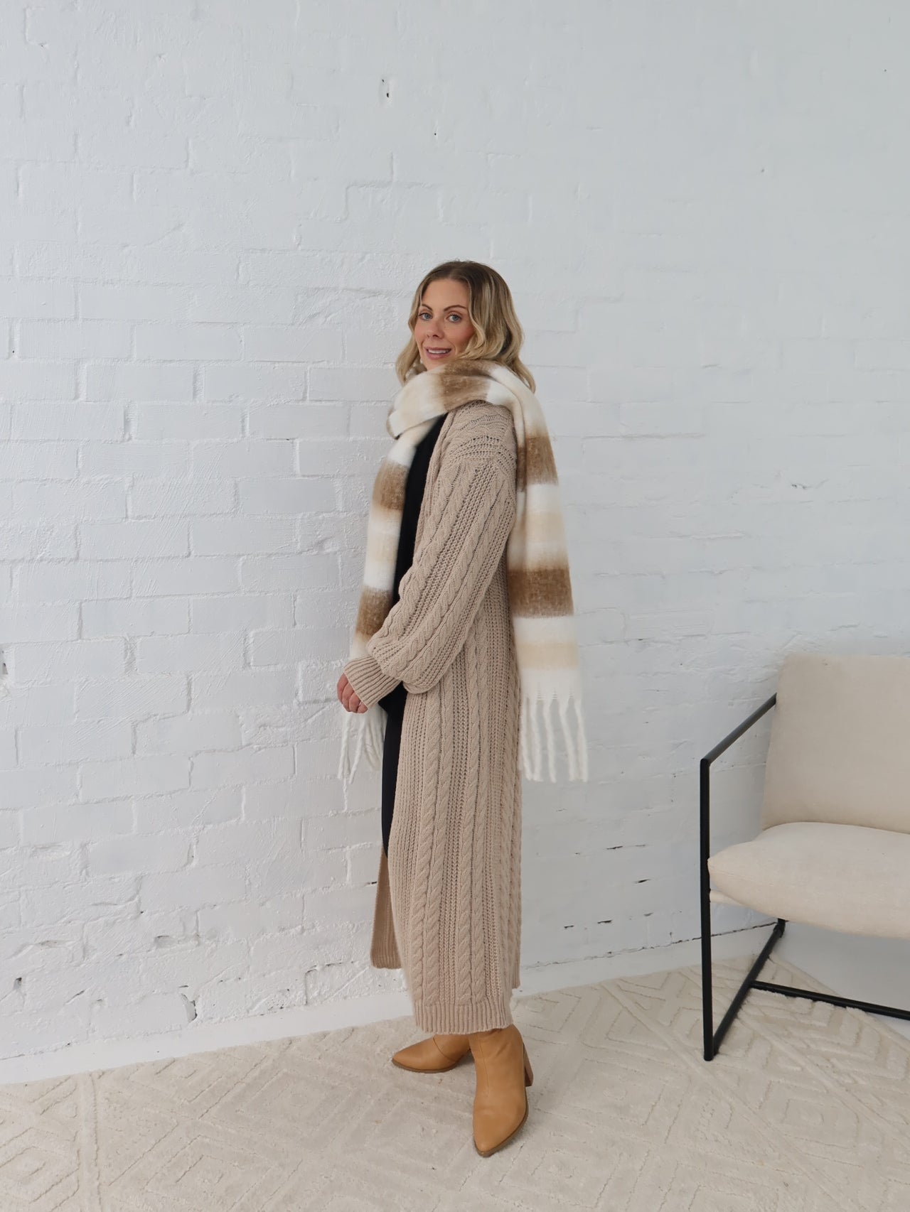 Neve Scarf - Beige Stripe