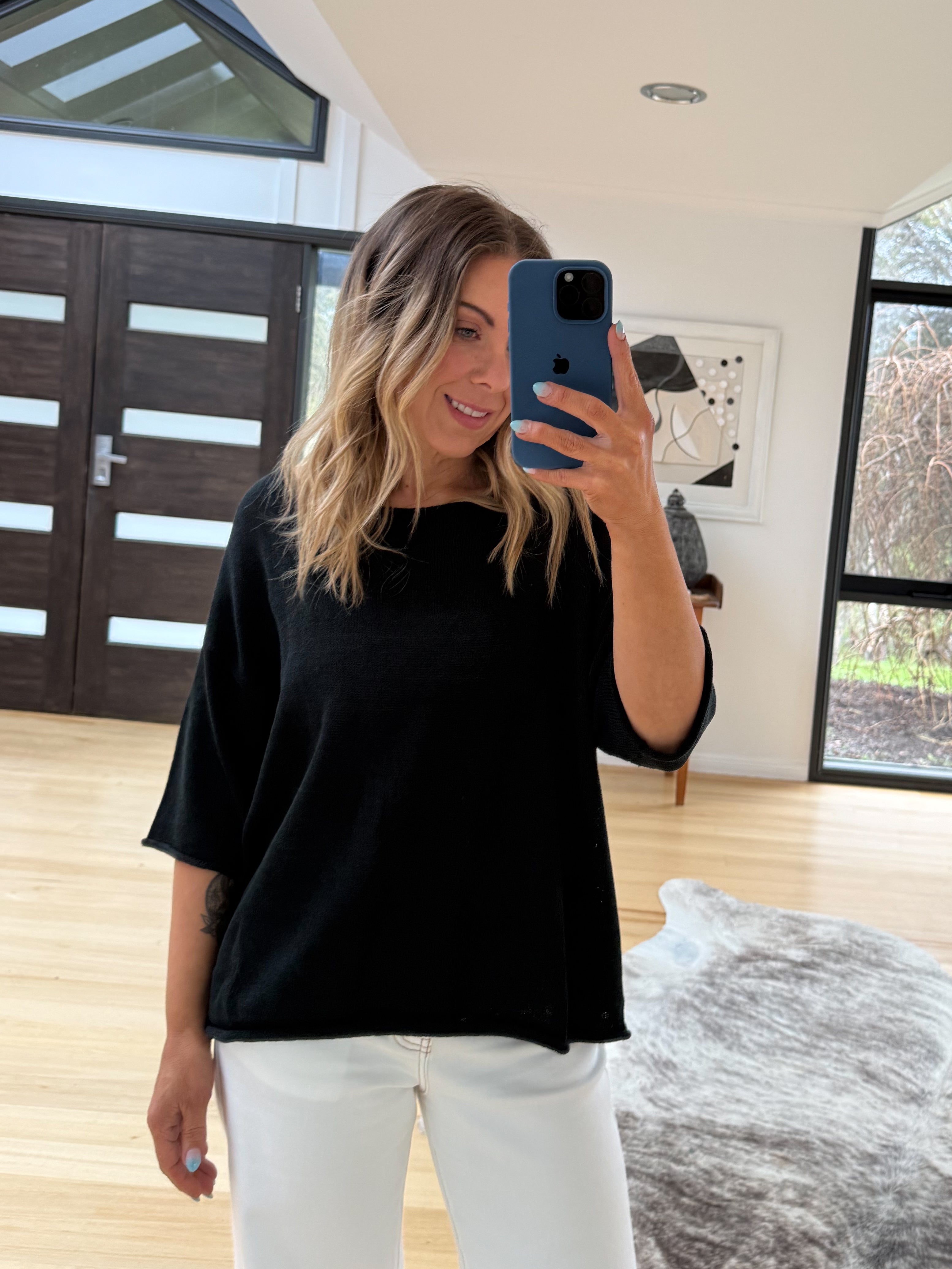 Chloe Top- Black