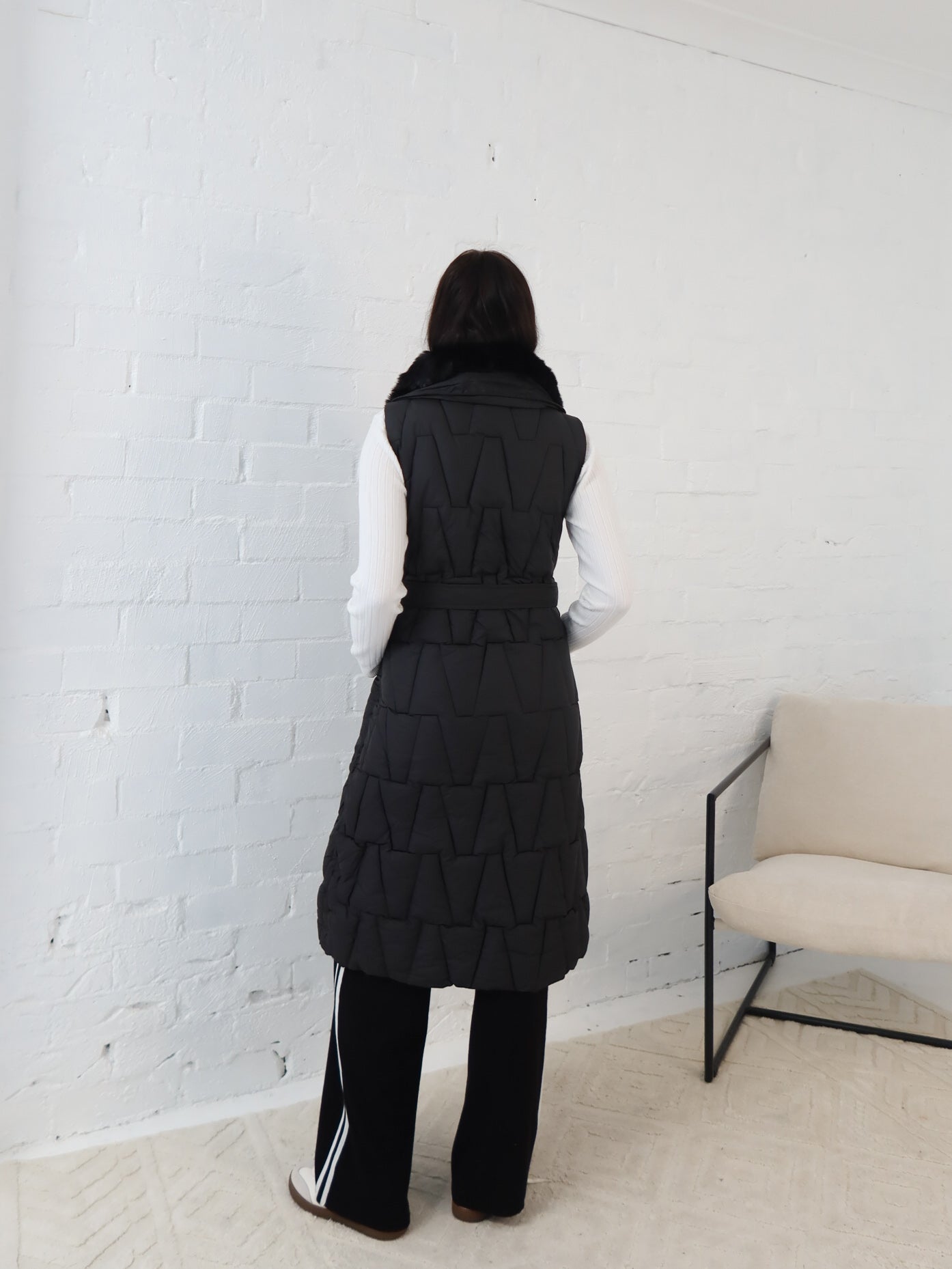 Audrey Vest - Black