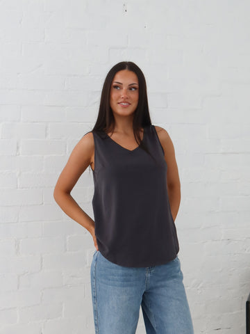 Mia Top- Grey