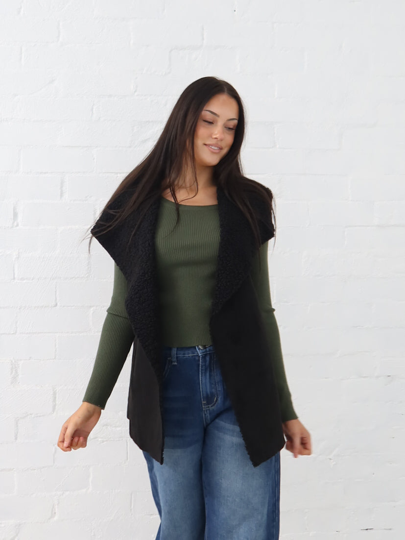 Lana Vest- Black