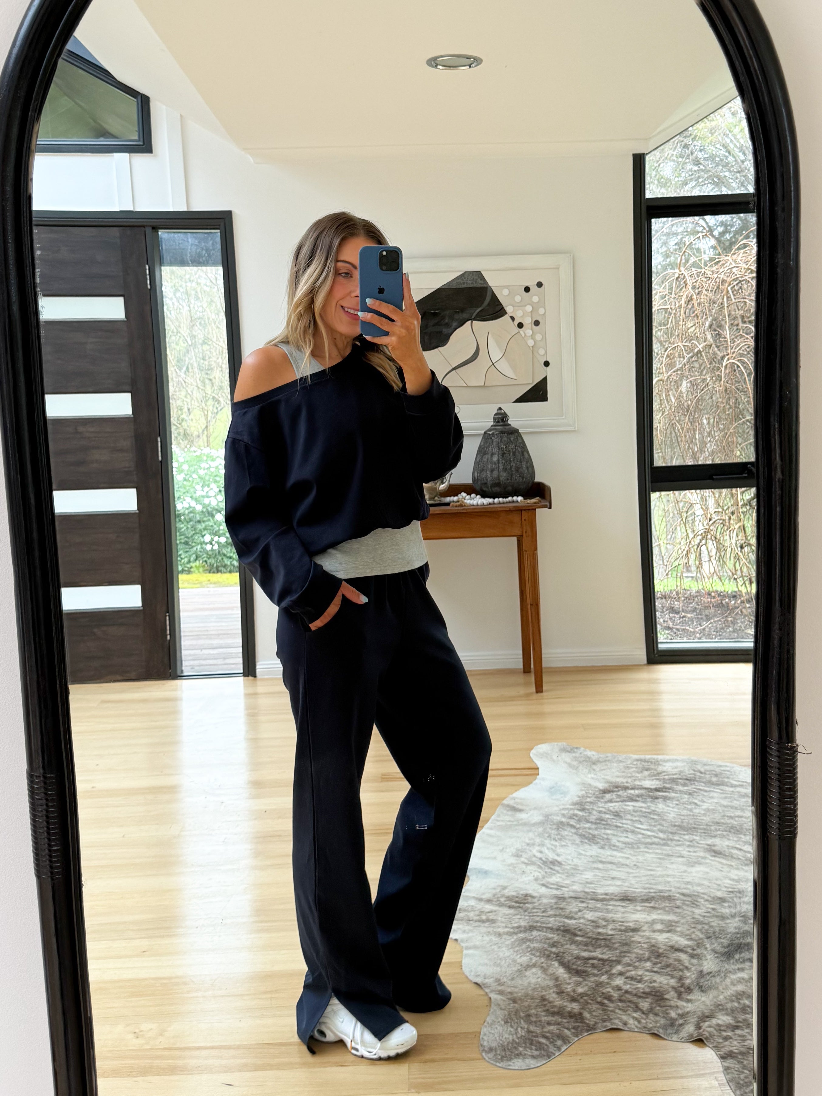 Juni Sweatshirt- Navy