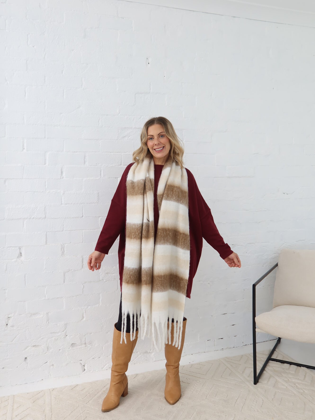 Neve Scarf - Beige Stripe