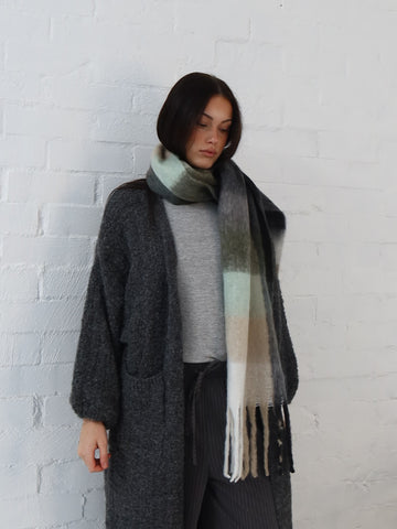 Neve Scarf - Green/Black
