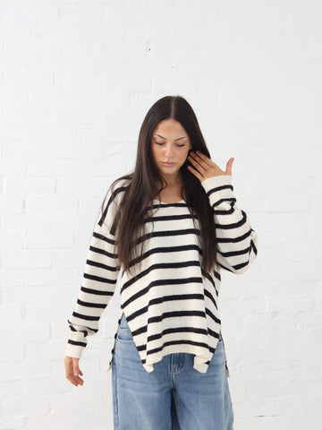 Taryn Knit - Vanilla/Black