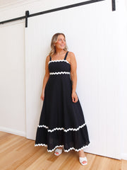 Walker Dress - Black