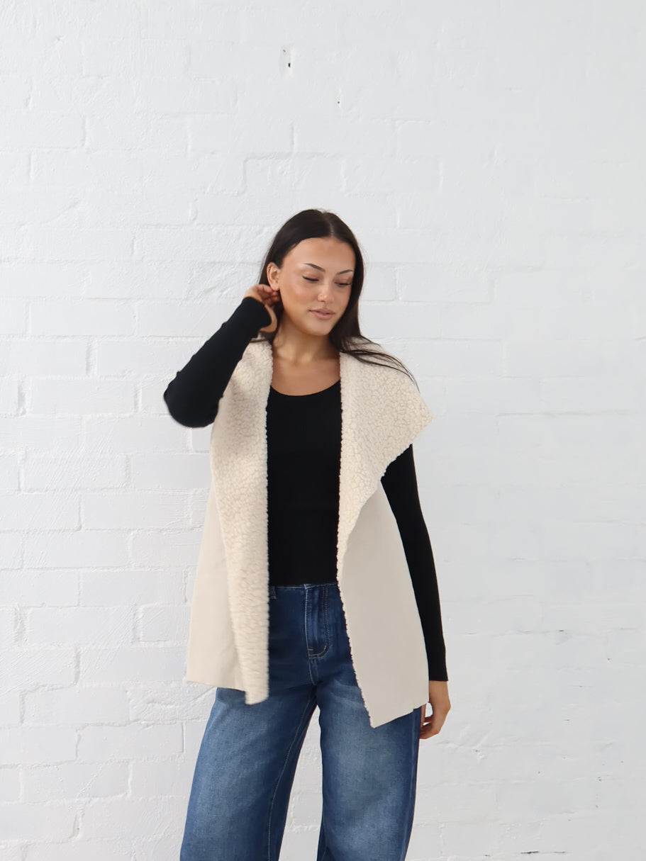 Lana Vest- Bone