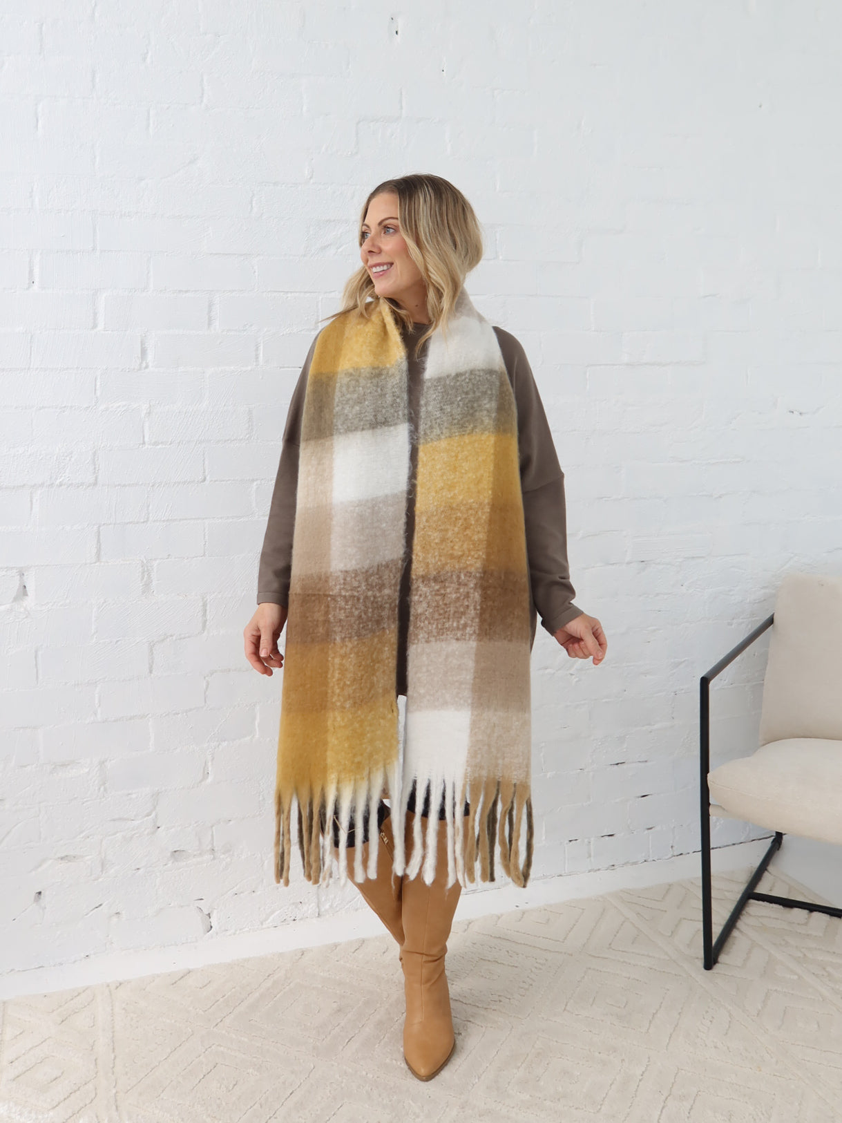Neve Scarf - Tan/Mustard Check