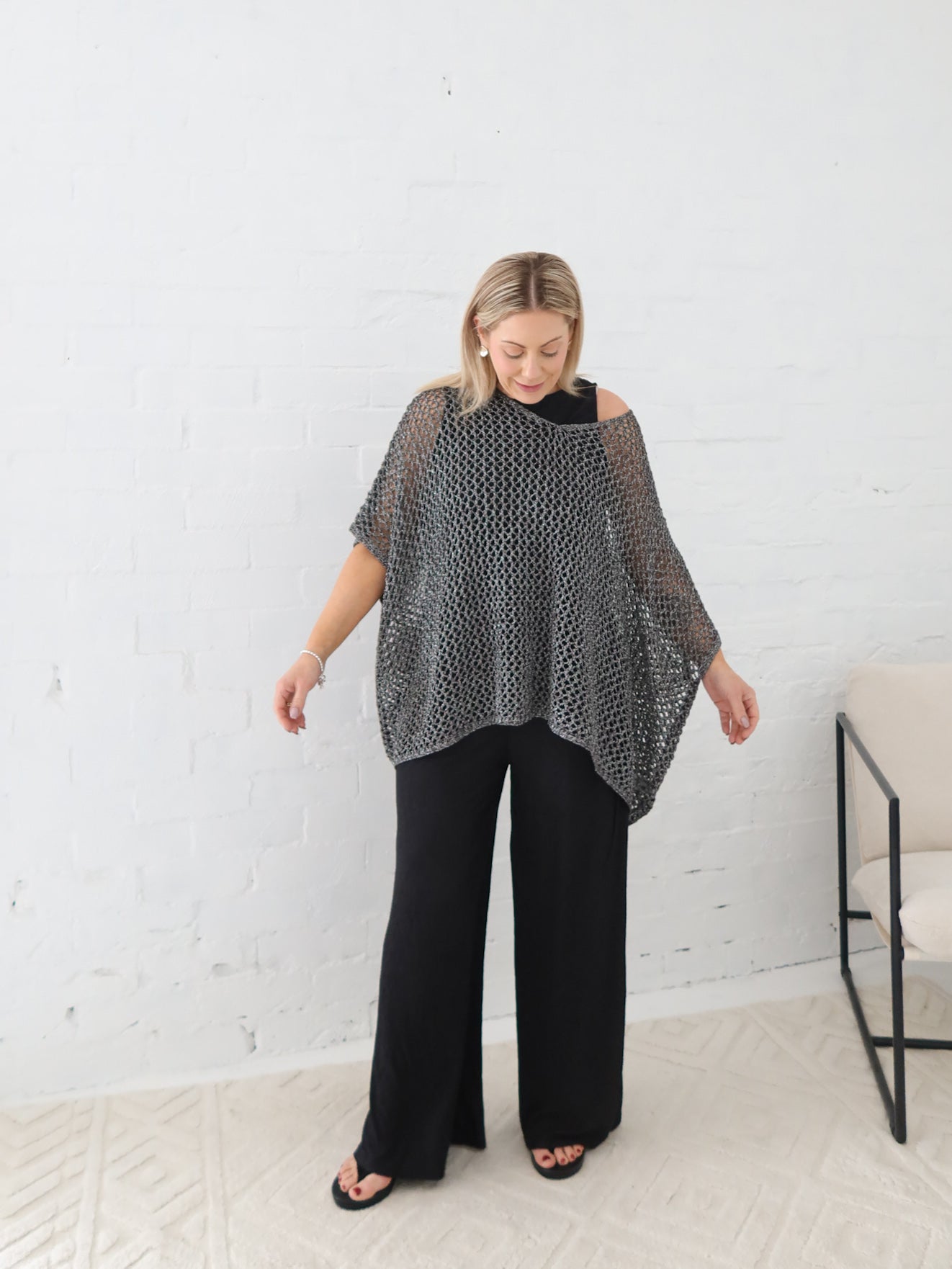 Della Top- Black/Silver