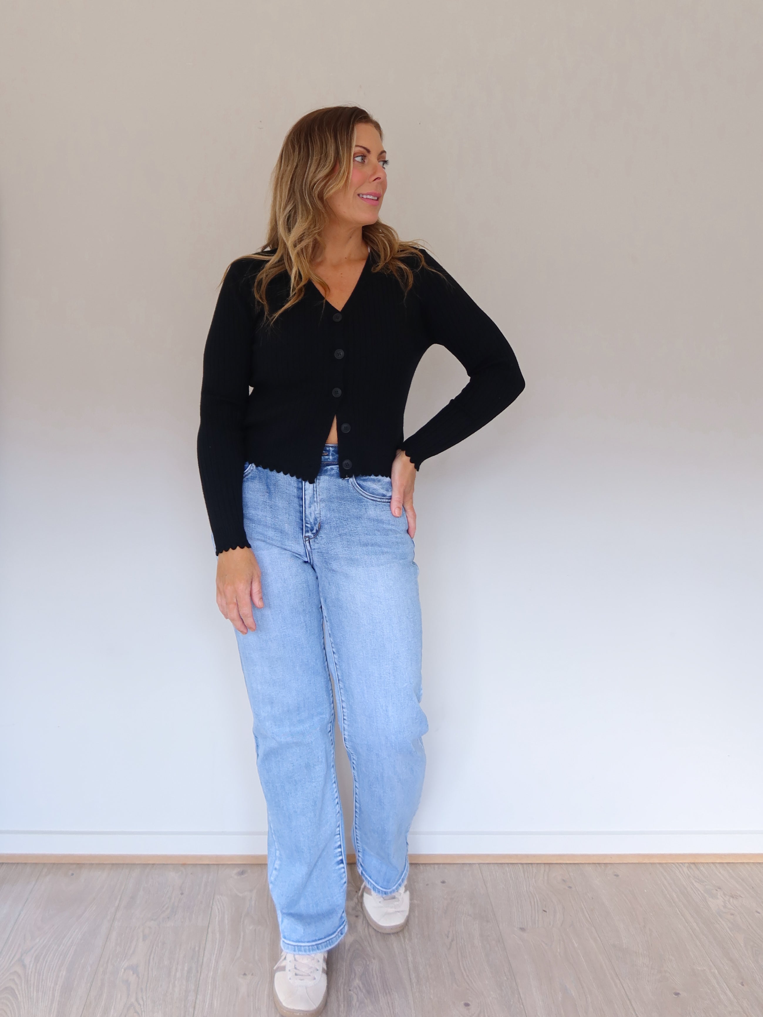 Vivian Cardi - Black