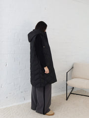 Miranda Longline Vest- Black